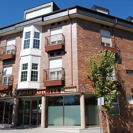 Apartahotel Villanueva Villanueva del Pardillo Εξωτερικό φωτογραφία