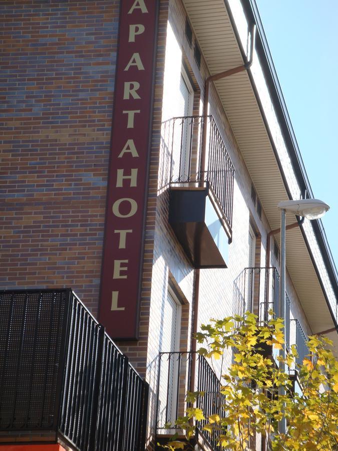 Apartahotel Villanueva Villanueva del Pardillo Εξωτερικό φωτογραφία