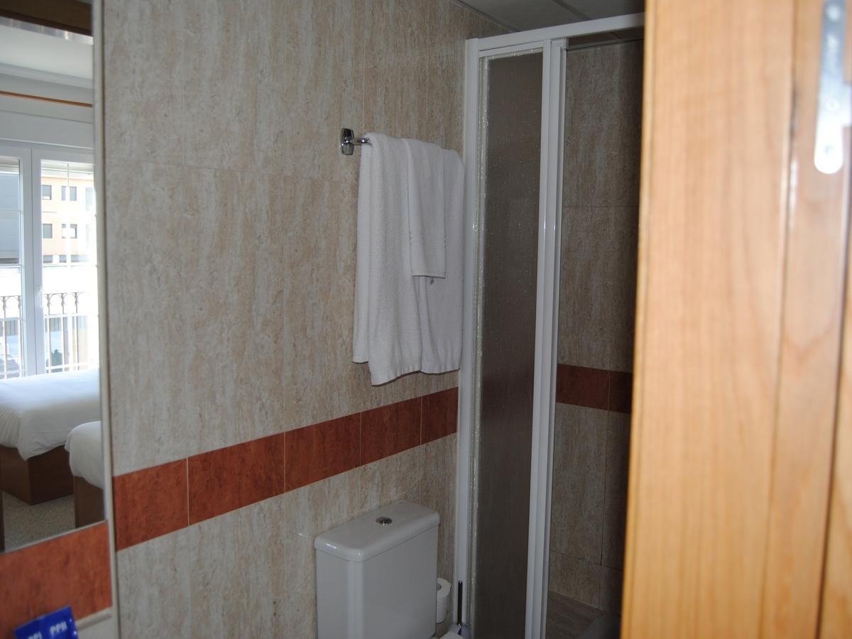 Apartahotel Villanueva Villanueva del Pardillo Δωμάτιο φωτογραφία