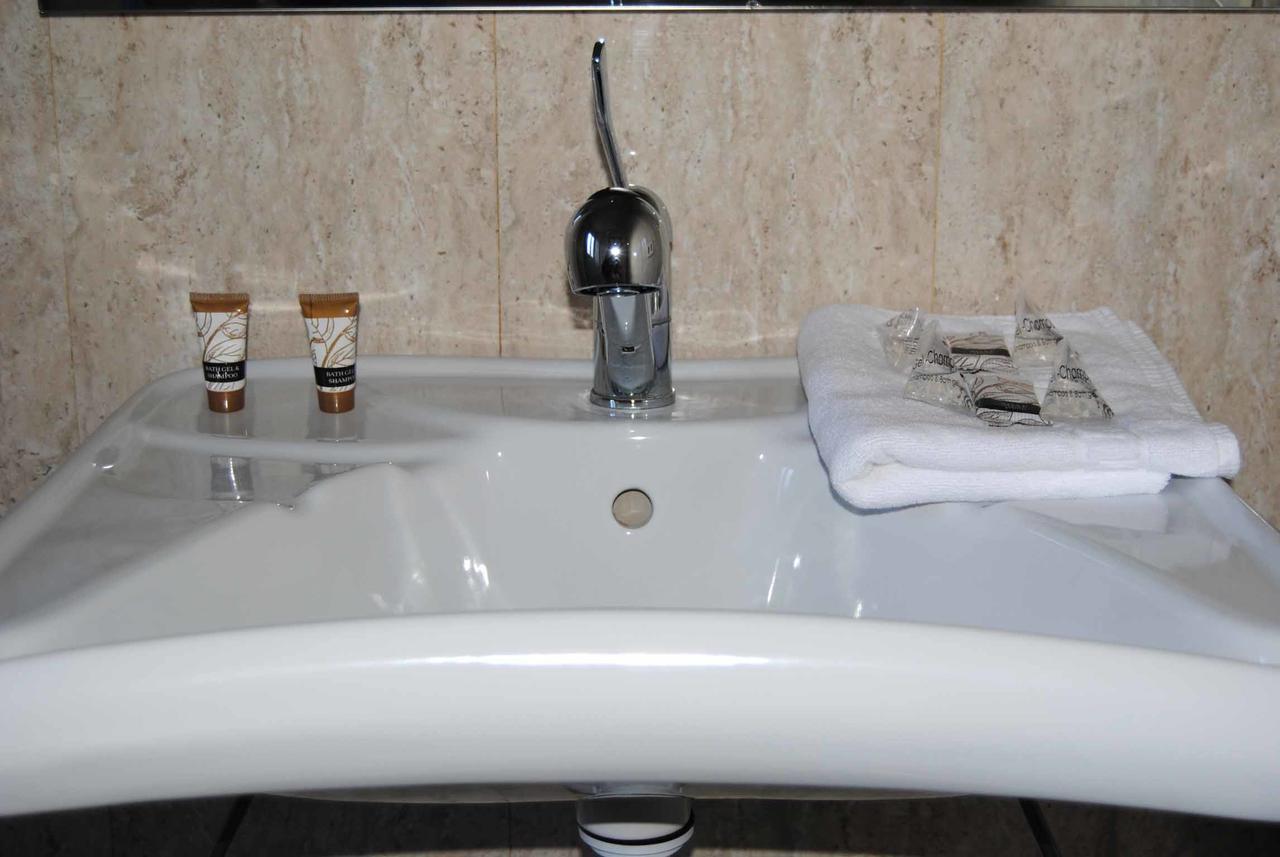 Apartahotel Villanueva Villanueva del Pardillo Εξωτερικό φωτογραφία