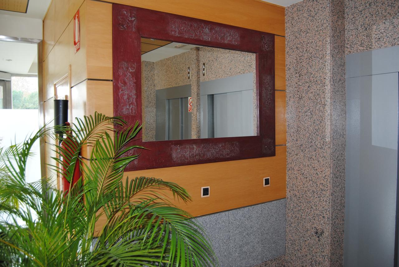 Apartahotel Villanueva Villanueva del Pardillo Εξωτερικό φωτογραφία